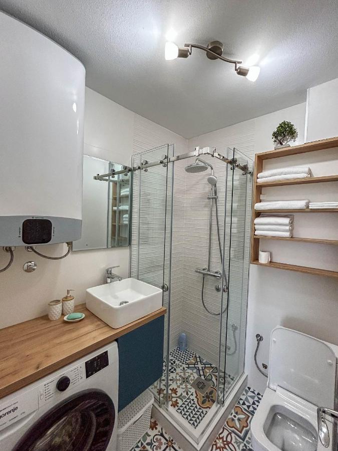 Sunrise Apartment Kotor Eksteriør bilde